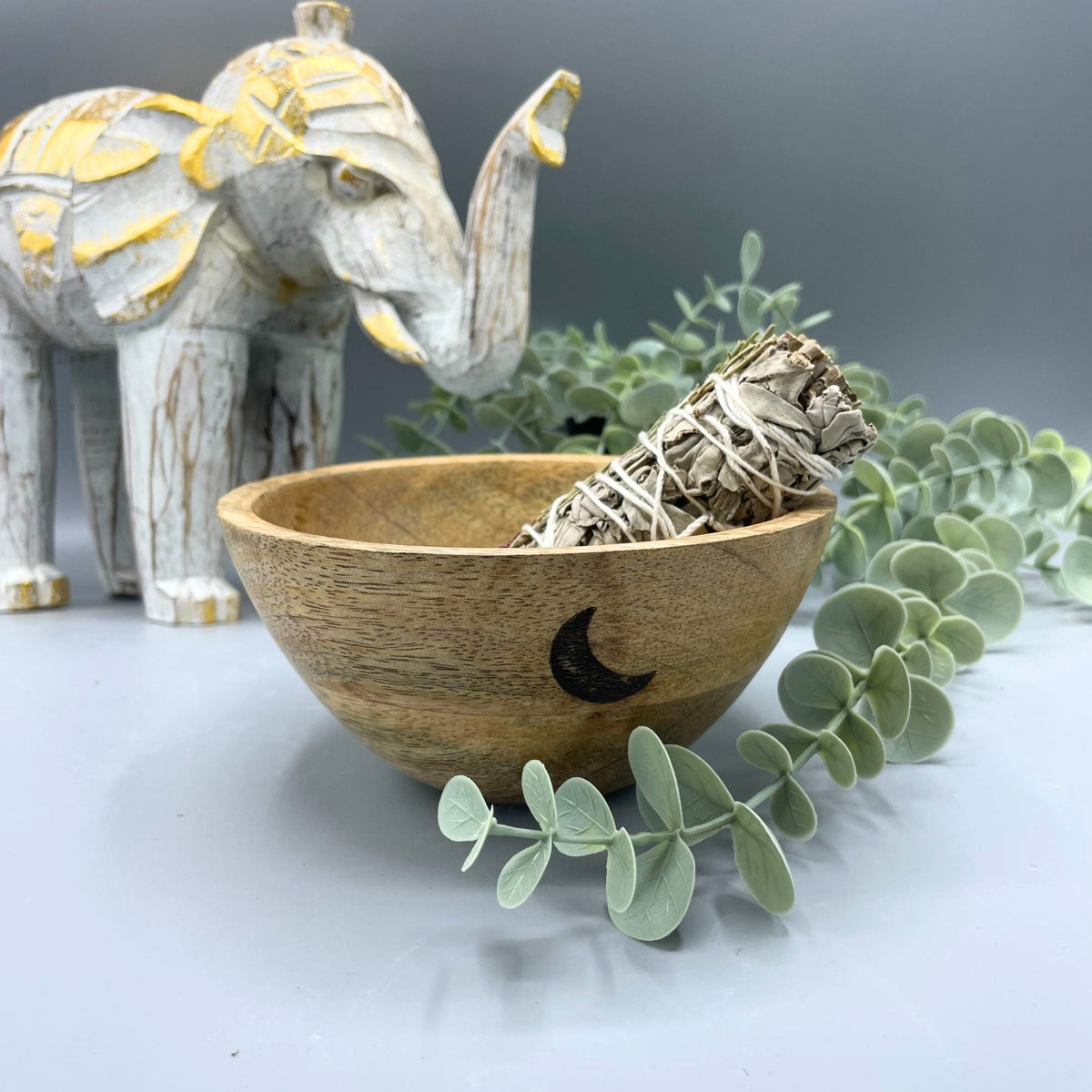 Fa füstölő- és rituális felajánlótál - Három hold - 14x7 cm