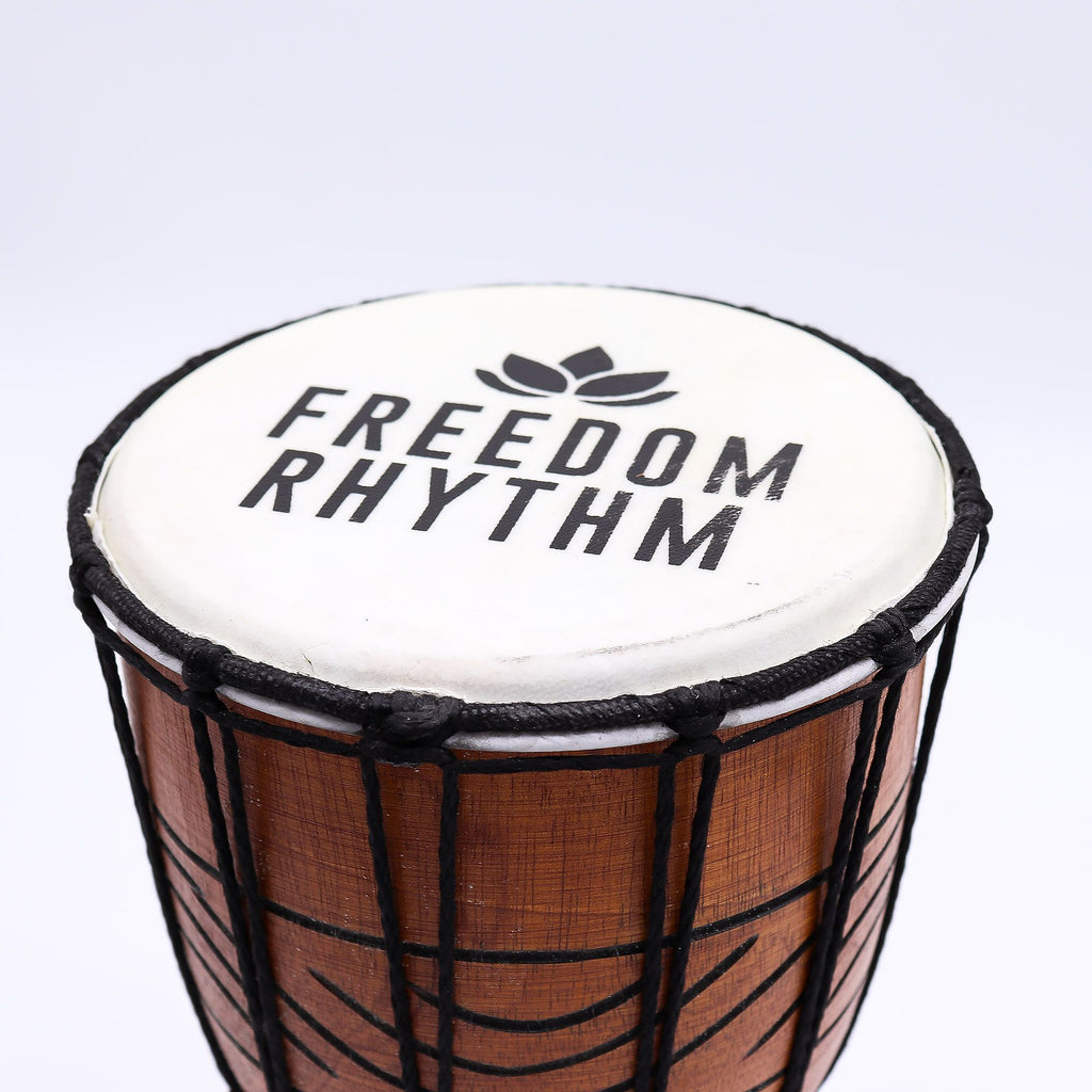 Malý profesionálny bubon djembe – Freedom Rhythm (vysoký tón) – malý 30cm (priemer 15cm)
