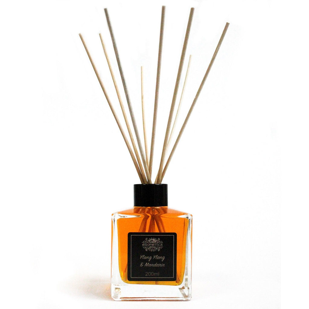 200 ml ylang ylang és mandarin illóolajos nádpálcás illatosító