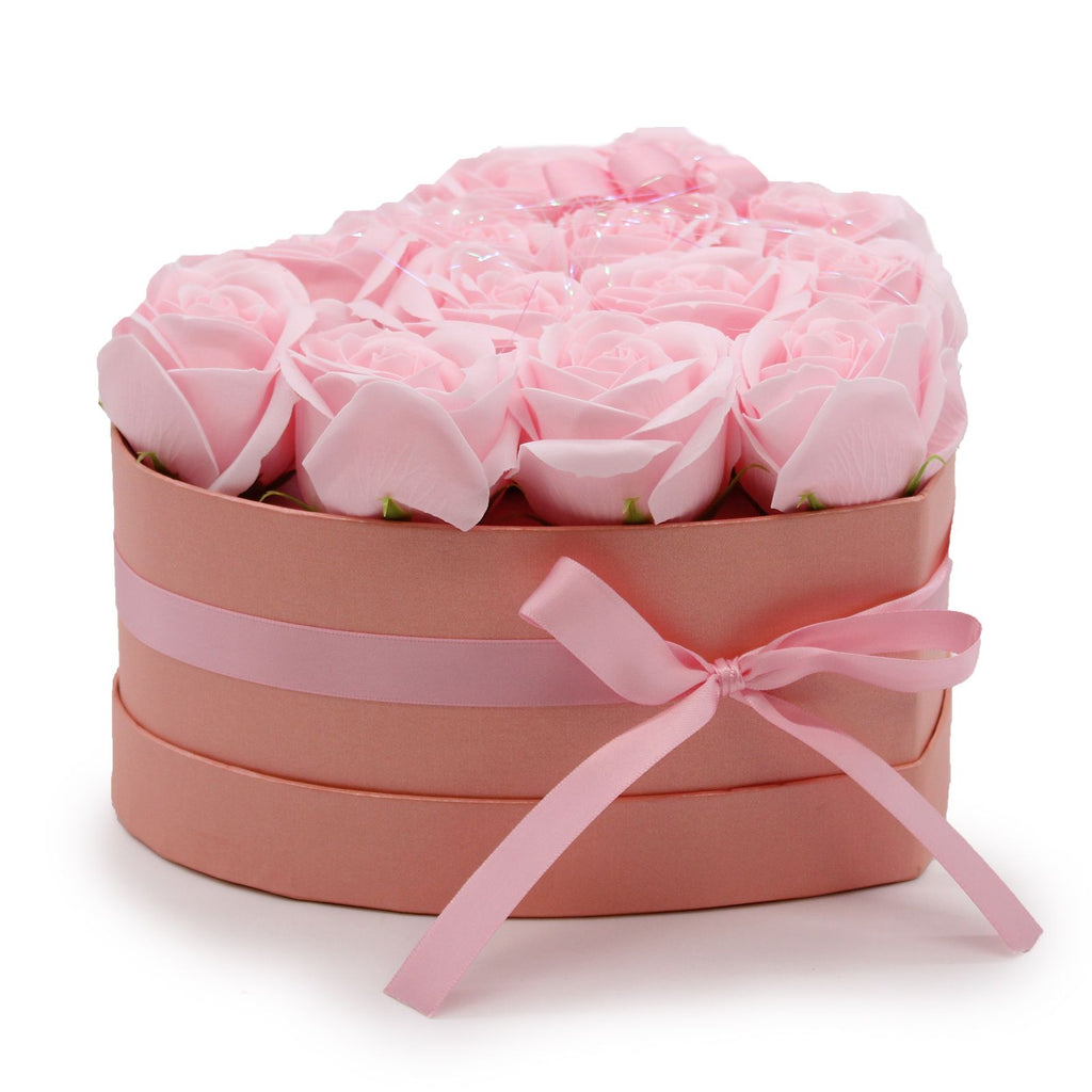 Seifenblumen-Geschenkstrauß - 13 rosa Rosen - Herz