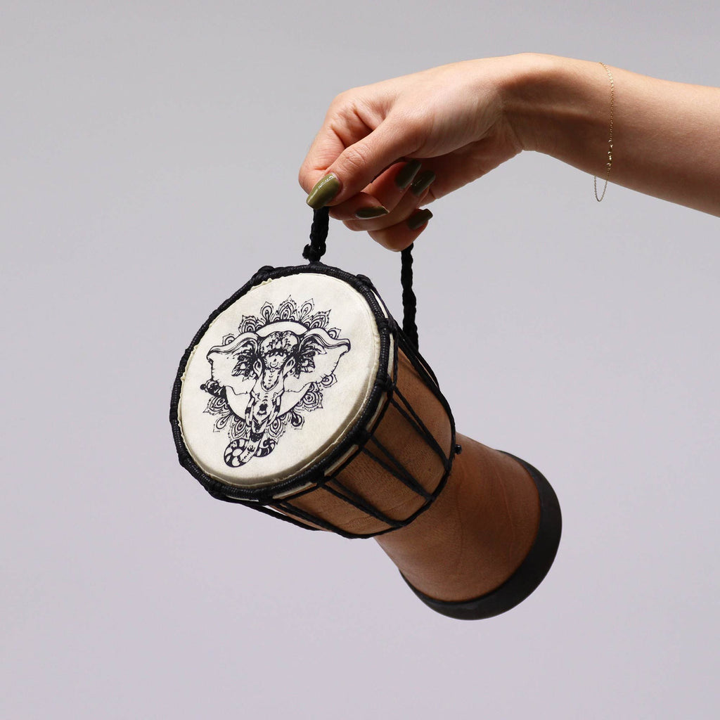 Ručně vyrobený buben djembe se širokou hlavou – 20cm