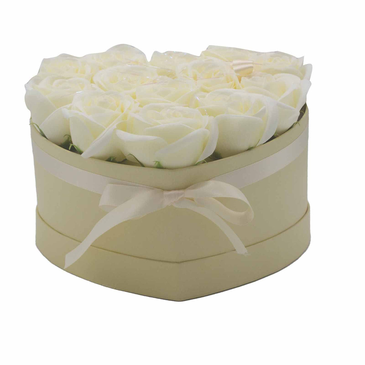 Seifenblumen-Geschenkstrauß - 13 cremefarbene Rosen - Herz