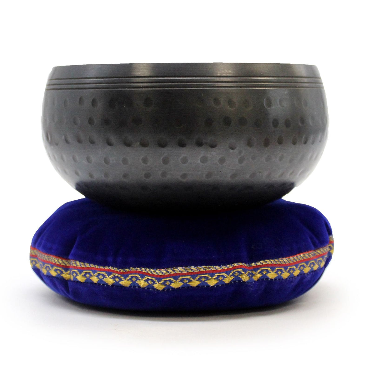 Mittelgroße schwarze gehämmerte Schale – 15cm
