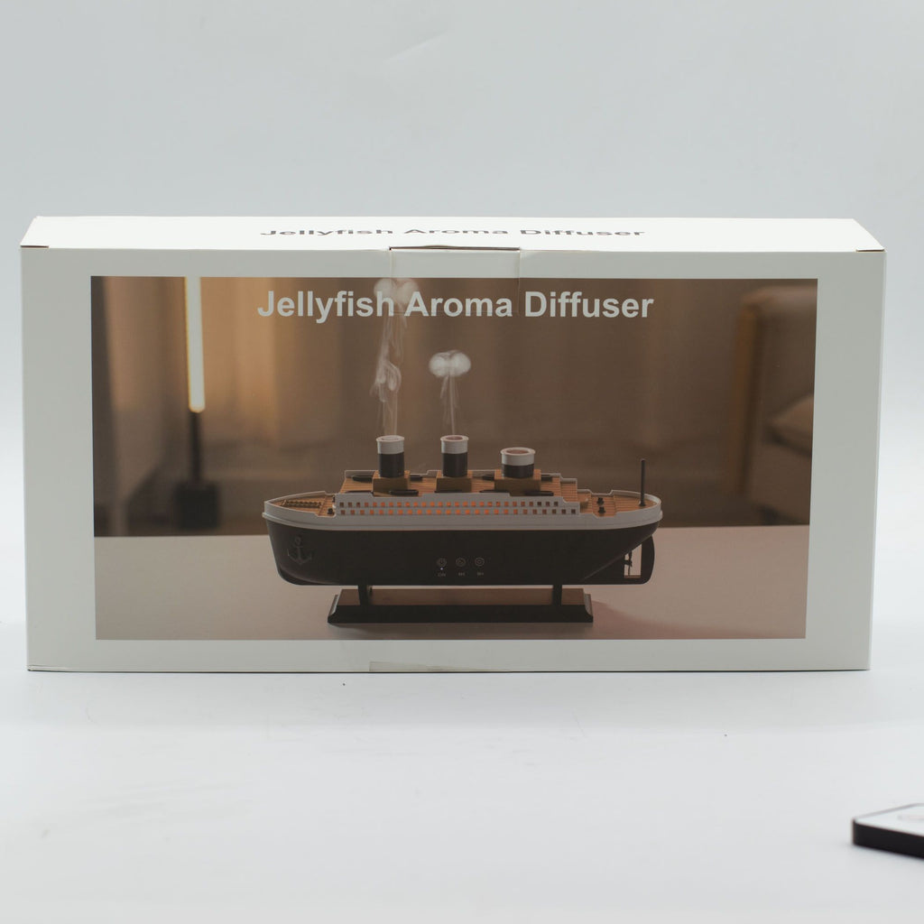 Aroma-Diffuser Schiffsmodell mit Dampfwolken-Effekt und farbwechselnder LED