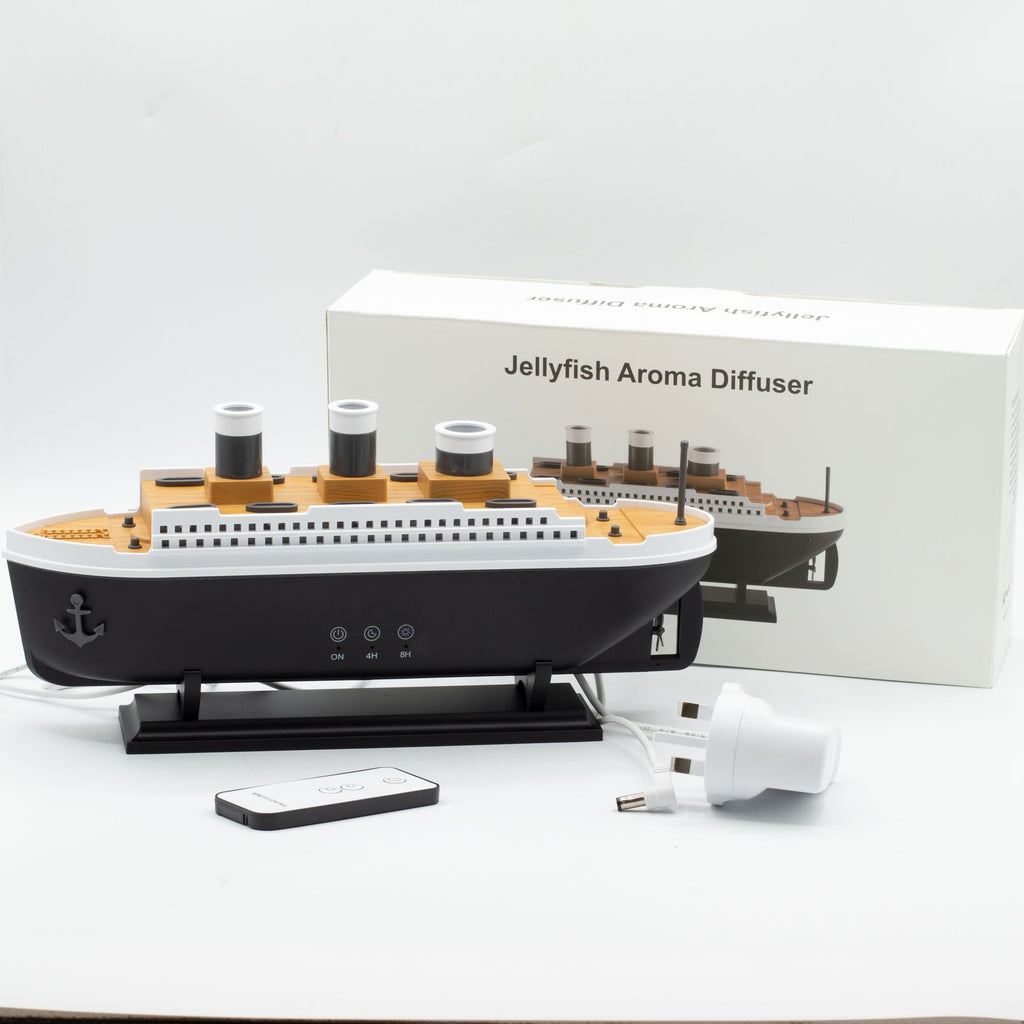 Aroma-Diffuser Schiffsmodell mit Dampfwolken-Effekt und farbwechselnder LED