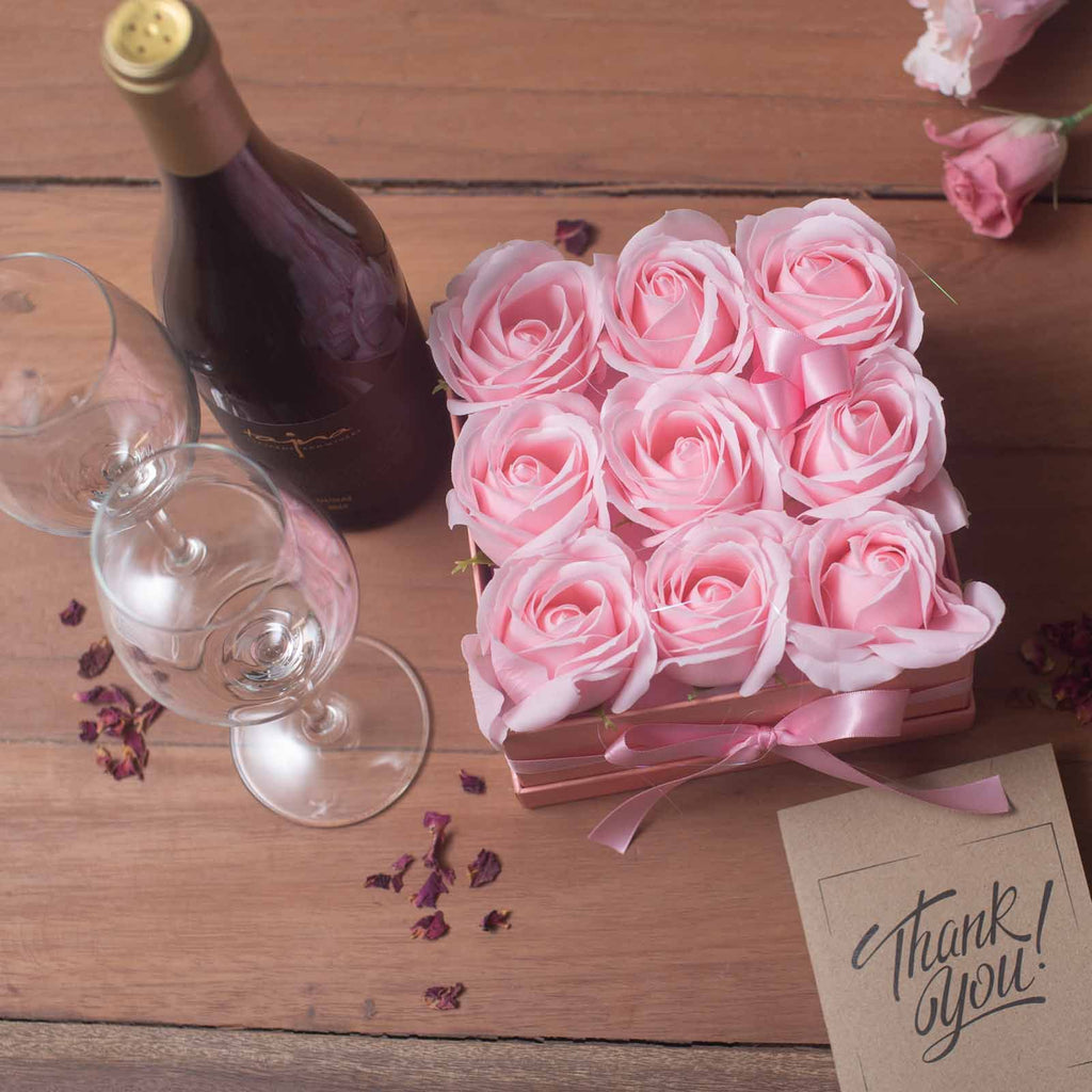 Seifenblumen-Geschenkstrauß - 13 rosa Rosen - Herz