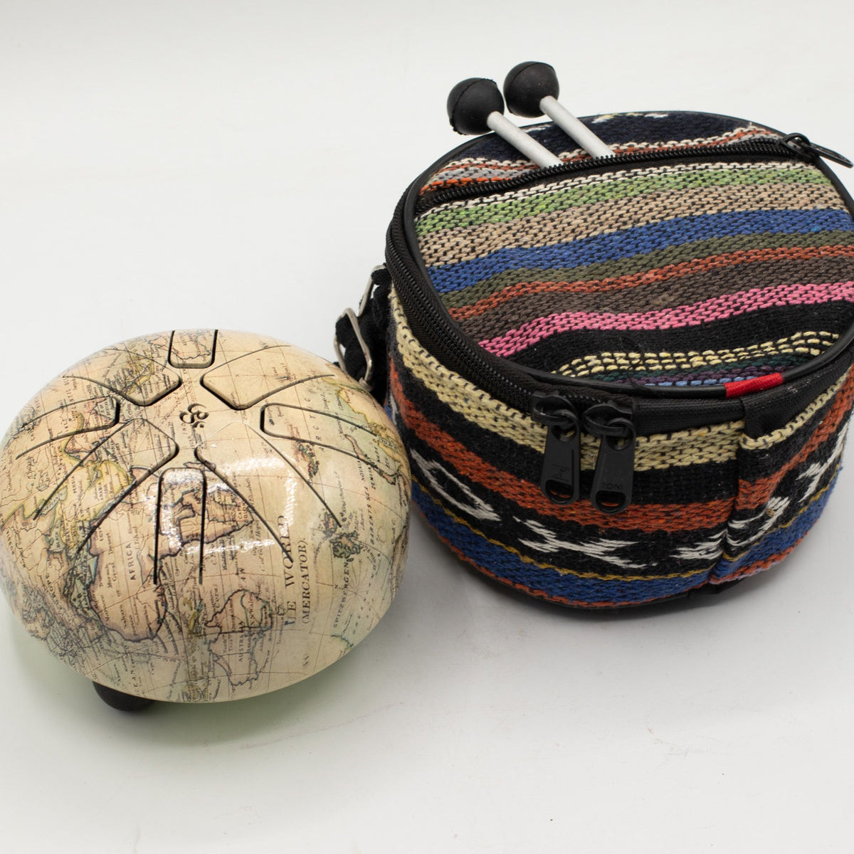 Small Happy Drum Atlas- 13x9cm