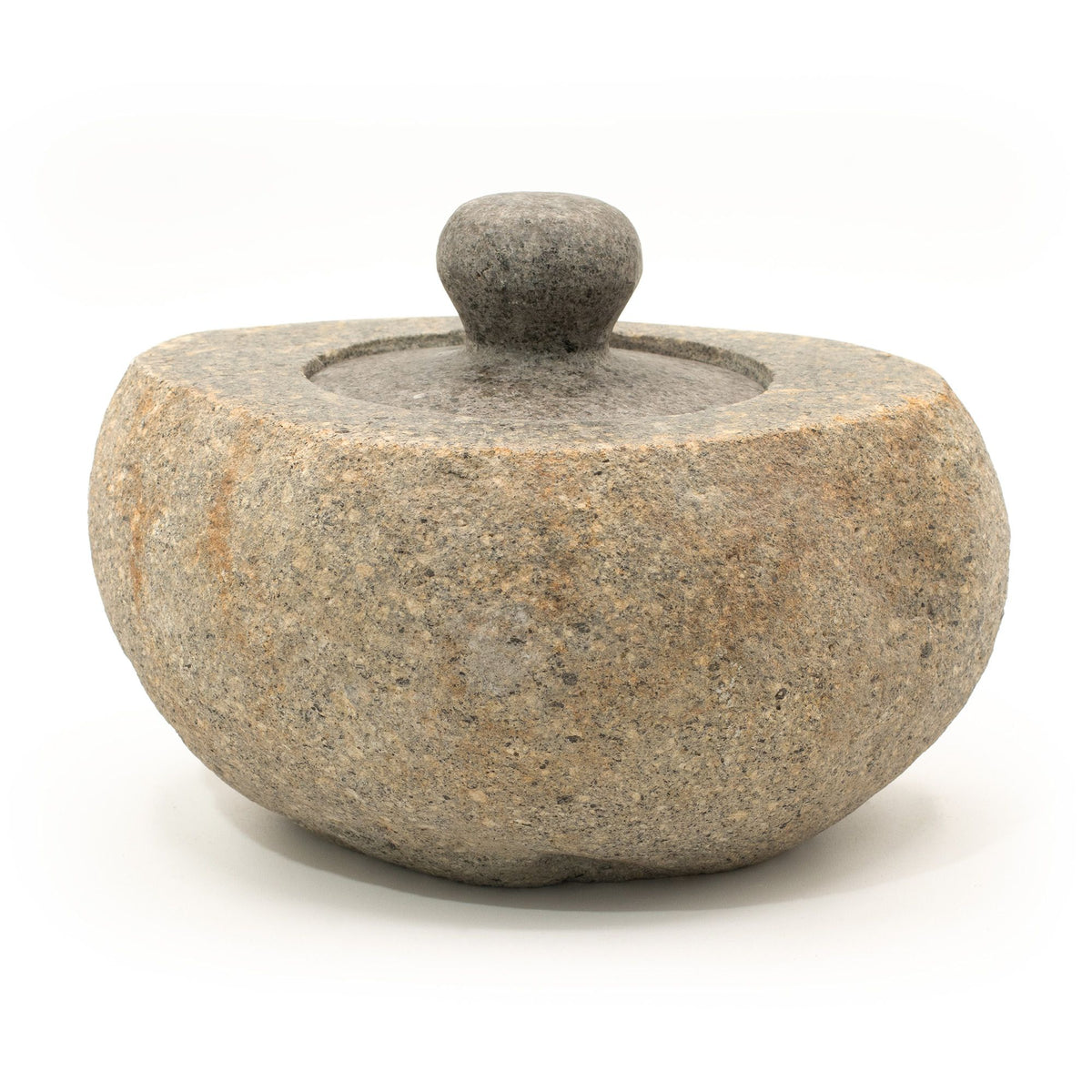 Uzemňovací nádoba z přírodního říčního kamene – velká (cca 15x12cm)